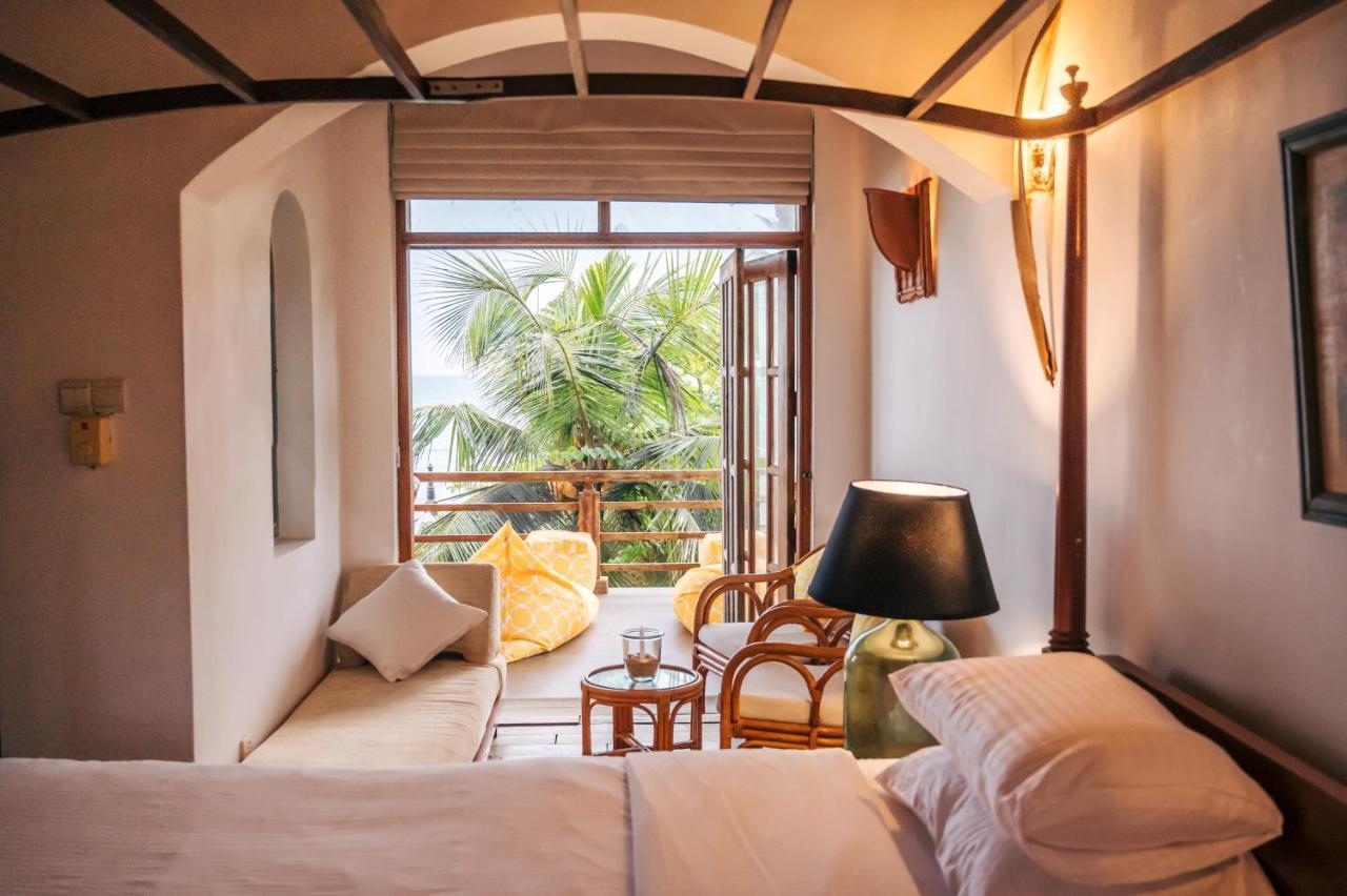 Santi Beach House With Pool & Beach Weligama Exterior foto